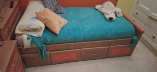 Cama juvenil con cajones