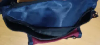 Riñonera Converse azul y roja