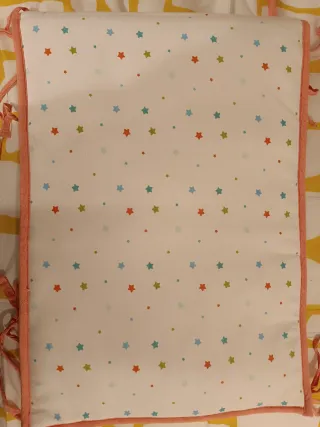 Protectores reversibles de cuna (2 Uds).