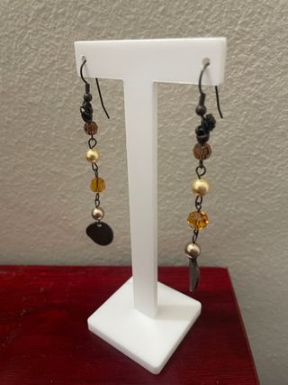 Pendientes largos boho dorados y marrones