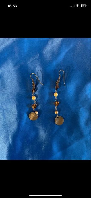 Pendientes largos boho dorados y marrones