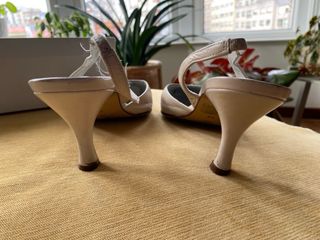 Zapatos destalonados Talla 38 Beige