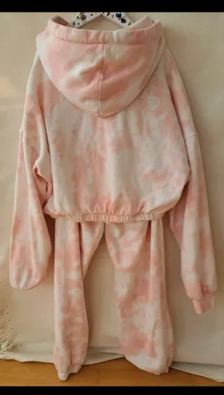 Conjunto deportivo tie-dye