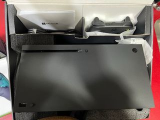 Xbox Series X 1TB SSD + Mando FIFA 23