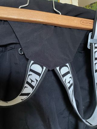 Pantaloni sci neri con bretelle