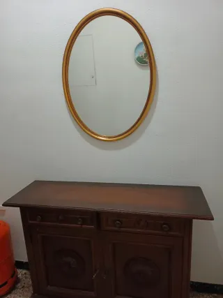 Mueble auxiliar vintage madera maciza tallada