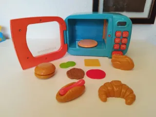 Microondas de juguete con accesorios