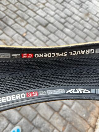 Cubierta Tufo Gravel Speedero 700x40 Tubeless