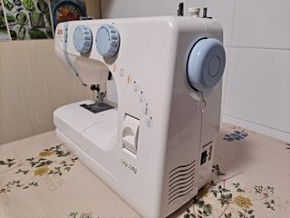 Máquina de coser Alfa Modelo 1203