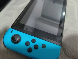 Nintendo Switch Neón Azul/Rojo