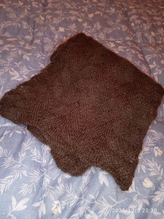 Sciarpa fatta a mano ai ferri marrone
