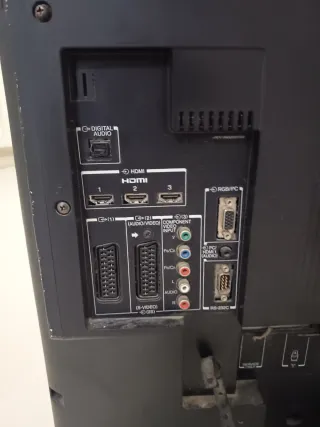 Televisión 42* Toshiba REGZA Negra