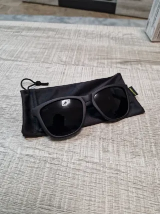 Gafas de sol Hawkers negras sin estrenar