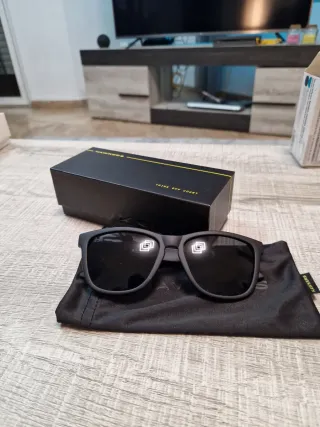 Gafas de sol Hawkers negras sin estrenar