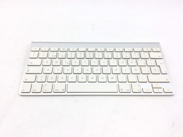 Teclado Apple Alfanumérico A1314 Plata/Blanco