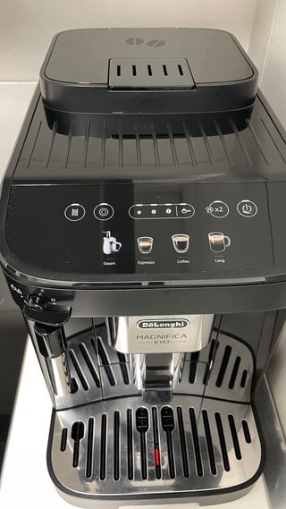 Cafetera Automática DeLonghi Magnifica Evo