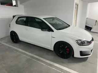 Volkswagen Golf GTI PERFORMANCE 2013