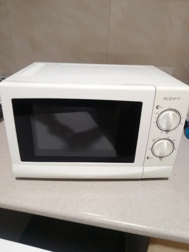 Microondas blanco KUNFT
