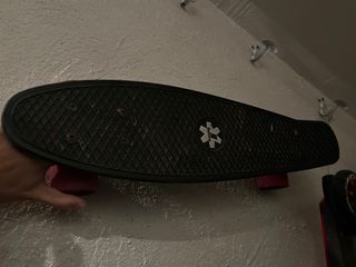 Skate con ruedas de goma