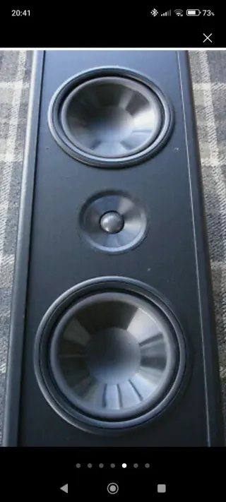 Par de altavoces Hi-Fi negros
