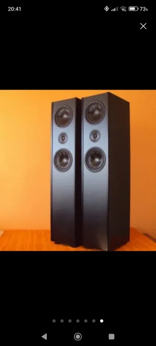 Par de altavoces Hi-Fi negros