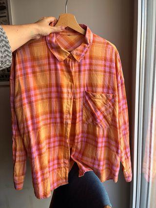 Camisa cuadros naranja y rosa