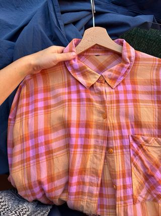 Camisa cuadros naranja y rosa
