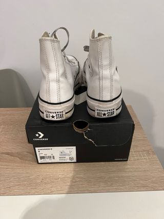 Converse Chuck Taylor Platform in pelle bianca