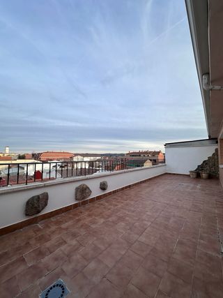 ÁTICO NUEVO A ESTRENAR GARAJE Y TRASTERO .. IDEAL