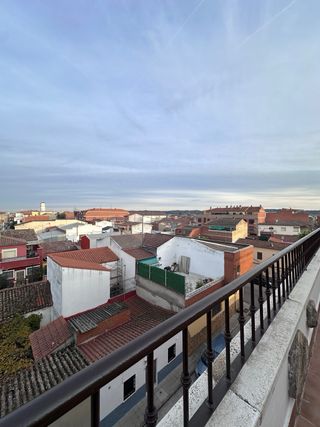 ÁTICO NUEVO A ESTRENAR GARAJE Y TRASTERO .. IDEAL