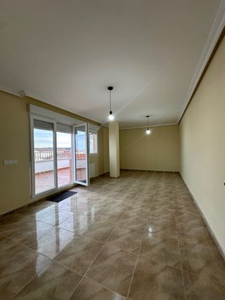 ÁTICO NUEVO A ESTRENAR GARAJE Y TRASTERO .. IDEAL