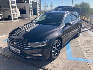 Volkswagen Passat 2023