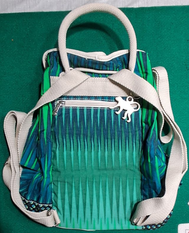 Mochila saco Kipling verde y azul