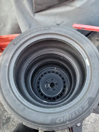 Semislick Zestino Gredge 07RS 195/50 R15