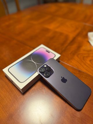 iPhone 14 Pro Max Morado