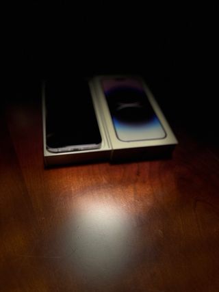 iPhone 14 Pro Max Morado