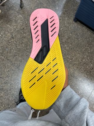 Zapatillas Adidas Negras con detalles