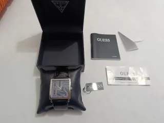 Reloj Guess Mujer Cuadrado Plata