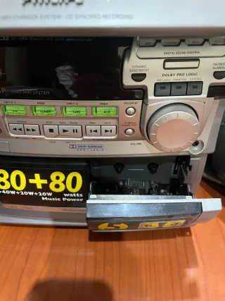 Altavoces Philips Plata y Negro