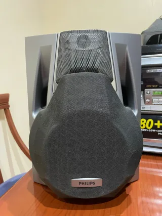Altavoces Philips Plata y Negro