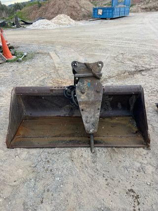 Miniexcavadora Bobcat 753 -  Equipo completo.