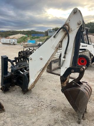 Miniexcavadora Bobcat 753 -  Equipo completo.