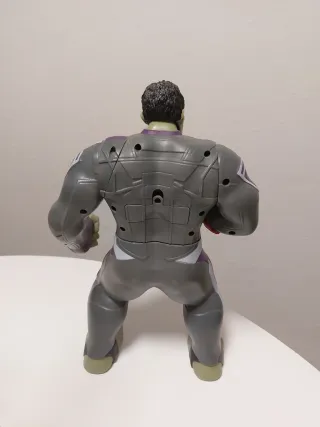 Figura Hulk Electrónico