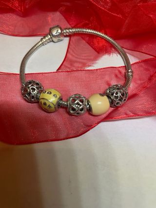 Bracciale Pandora con charm