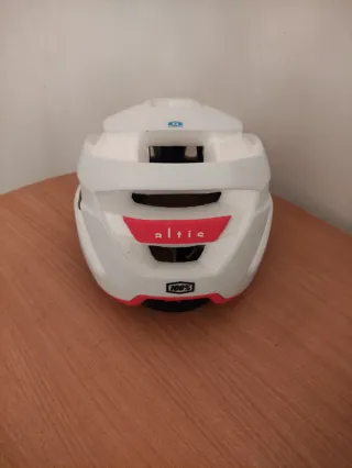 Casco de bici 100Percent