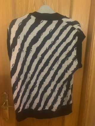 Chaleco de punto con estampado cebra