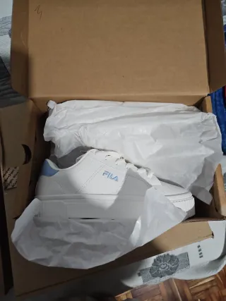 Zapatillas Fila Nuevas Talla 37.5