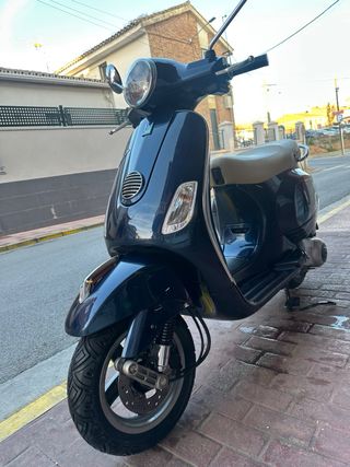 Vespa LX IE 125cc