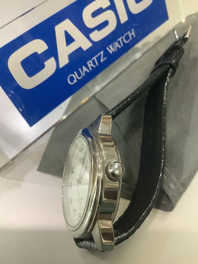 CASIO MTP 1221 "Correa de Piel Negra" CLASSIC -