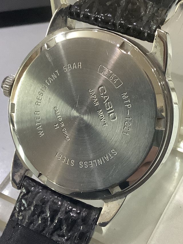 CASIO MTP 1221 "Correa de Piel Negra" CLASSIC -